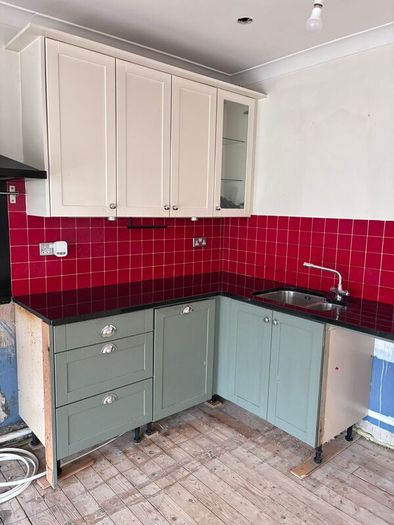 Kitchen -Cabinets, Worktops and Cooker hood