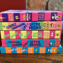 BRAND NEW - Lottie Brooks, book set (5)