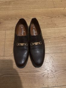 Formal shoes wear in excellent condition