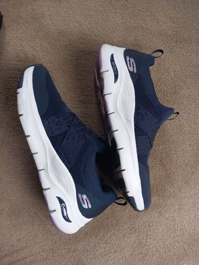Skechers  Ladies Trainers
