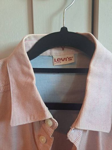 Levis Shirt large
