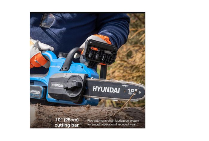 Hyundai 10'' 25cm Cordless Chainsaw 20V Li-Ion 4Ah Battery and Charger