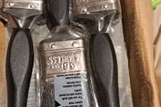 Paint brushes