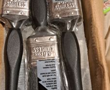 Paint brushes