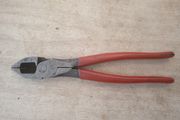 Snap On 9" linesman pliers