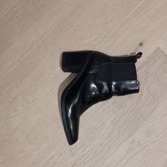 BLACK Croc-Effect Leather Boots