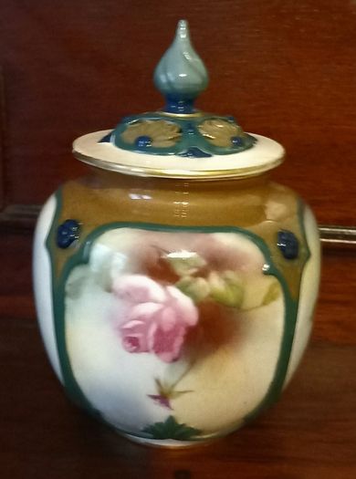 Antique Royal Worcester potpurri
