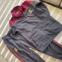 De La salle College uniform