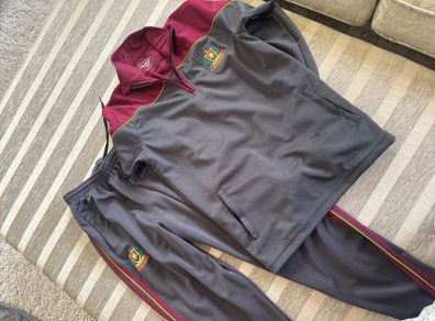 De La salle College uniform
