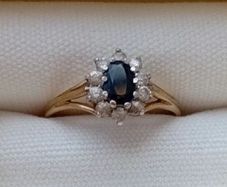 Vintage 9 ct Gold Sapphire and Cubic Zirconia ring