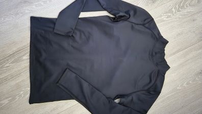 Black thermal base layer top