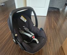 Maxi cosi pebble