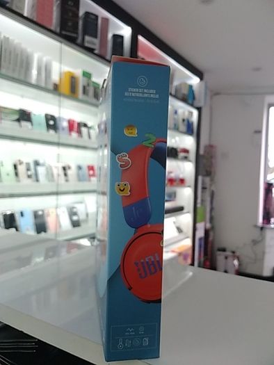 JBL headphone