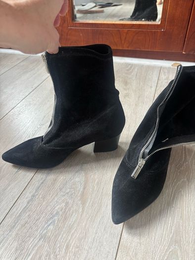 clarks suede womans ankle boot