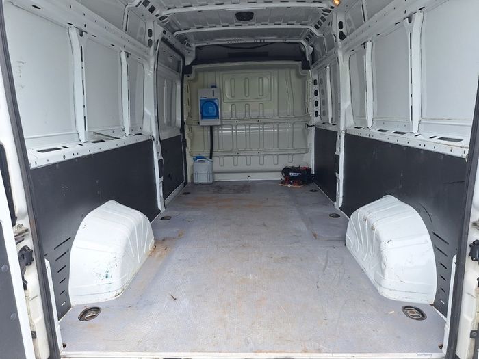 2017 Citroen Relay L3H2 Low Miles. No VAT