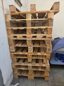 20 pallets free to go.  Must be collected.