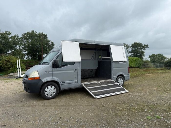 Horse van