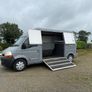Horse van Image 9