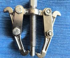 Bearing Puller