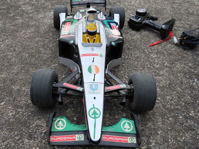 Grand Prix F1 Racing Car - 1:6 Scale Super Remote Radio Control