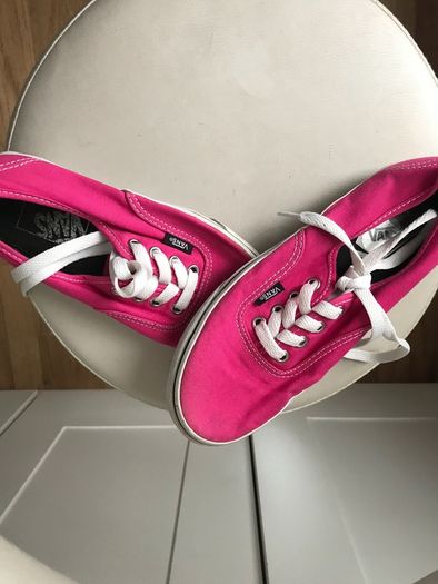 ladys trainers vans.