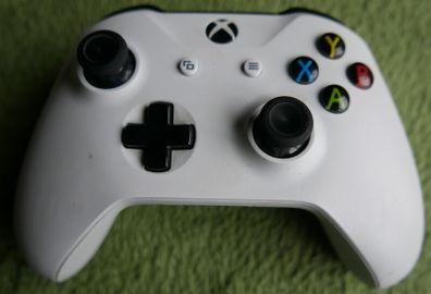Microsoft Xbox One  Wireless Controller White