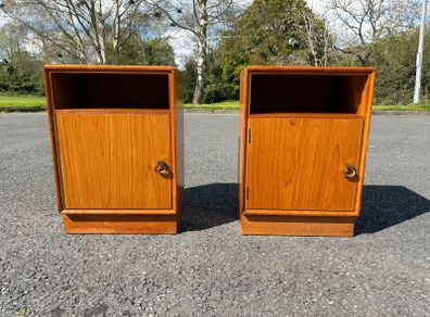 Retro Vintage mid -century Meredew oak bedside cabinets c1960s