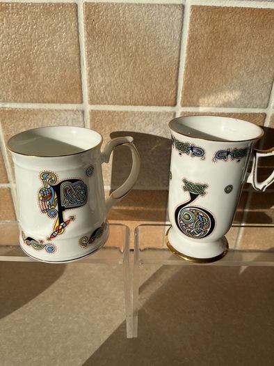Royal Tara "Book of Kells" 5 Mugs & 3 Shell shaped dishes as New