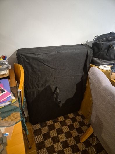 massage table