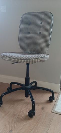 Swivel chair