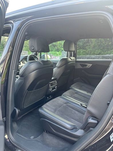 Audi Q7 Black Edition 7 Seats - 2018