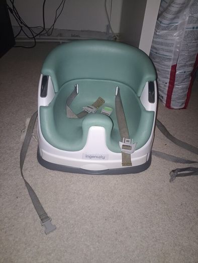 Child booster seat