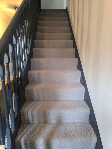 carpet grey/beige stairs