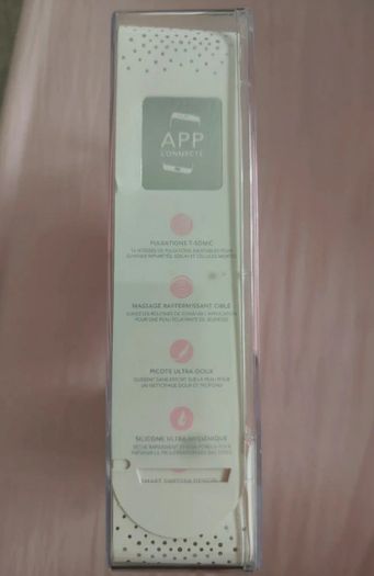 Pink Foreo luna 3 - Smart facial cleansing & firming massage