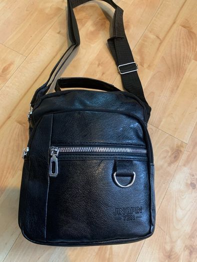 Sholder bag ( no price below)