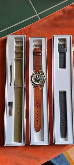Vaer D5 Tropic Automatic
