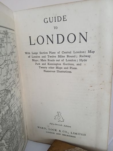 Ward Lock's Guide to London with Large Section Plans of Central London; Map of London and Twelve Miles Round (PT256)