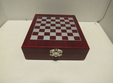 NEW >> Chess Set with Gadgets