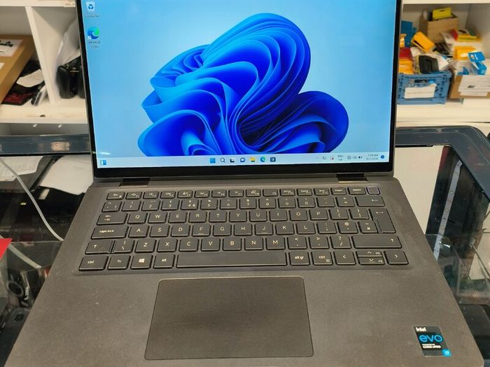 Dell Latitude 7420 2-in-1, 14" FHD Touchscreen, Core i7-1185.G7, 16GB RAM, 512GB SSD, Windows 11 Pro (Touch Screen)
