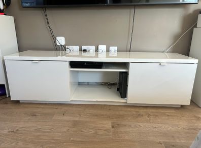 Tv unit