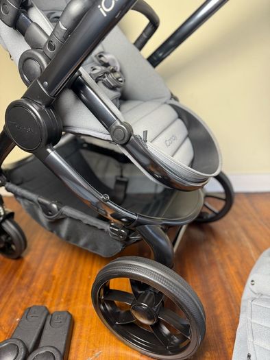 New condition icandy Peach 7 travel system pram
