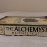 The alchemyst by Michael Scott Image 6