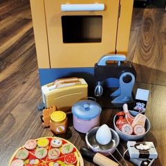 Play oven & kitchen accessories