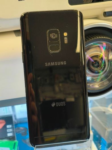 Samsung Galaxy S9 64GB Dual Sim Unlocked  Black (Display Has a Dot)