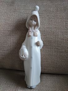LLadro not Nao shepherd girl