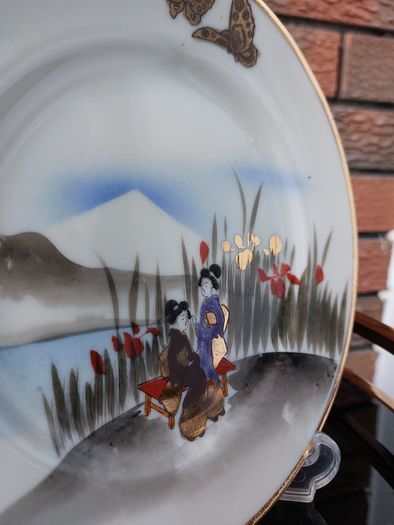 Antique Japanese Geisha Plates x 2