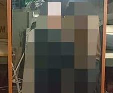 Wall mirror