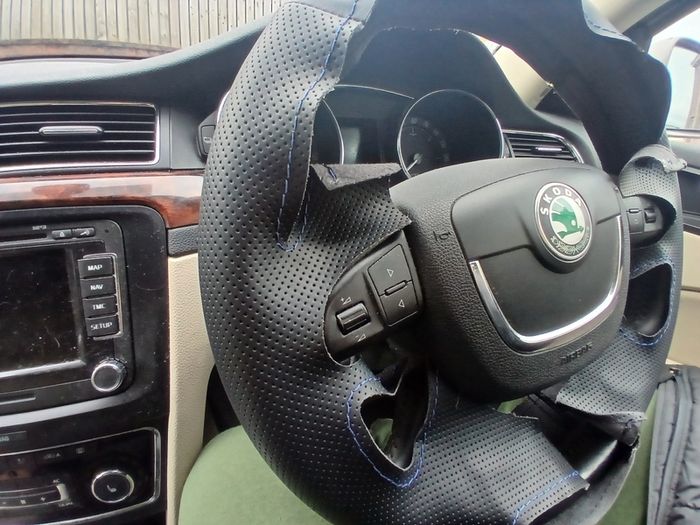 Skoda superb steering wheel cover