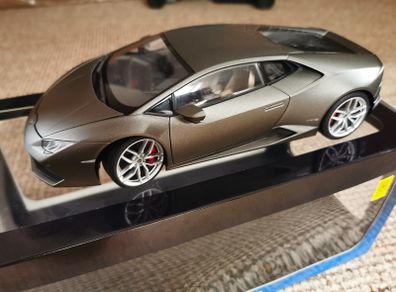 AutoArt Lamborghini Huracan 1/18