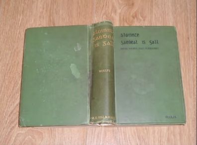 Sloinnte Gaedheal is Gall. Irish Names and Surnames Collected and Edited with explanatory and Historical Notes  By Woulfe, Rev. Patrick; De Bhulbh, Padraig